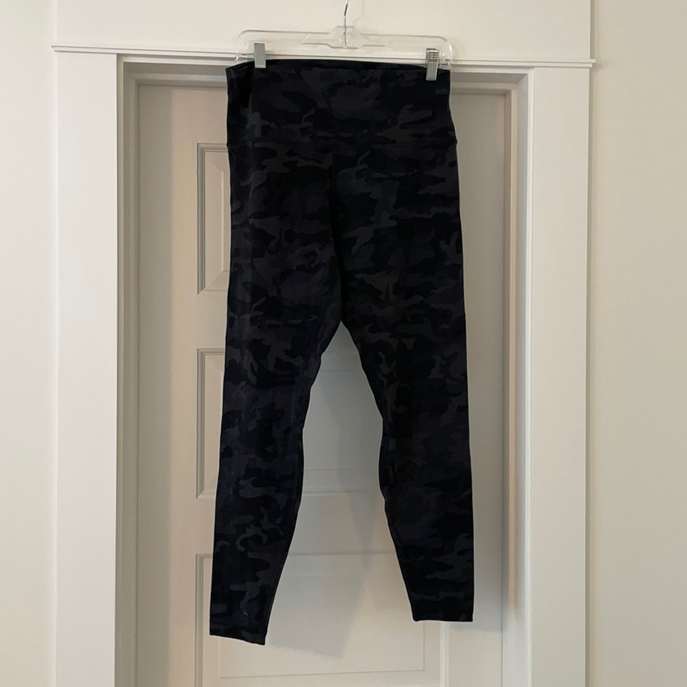 Lululemon Black Camo Leggings, size 12 or 14